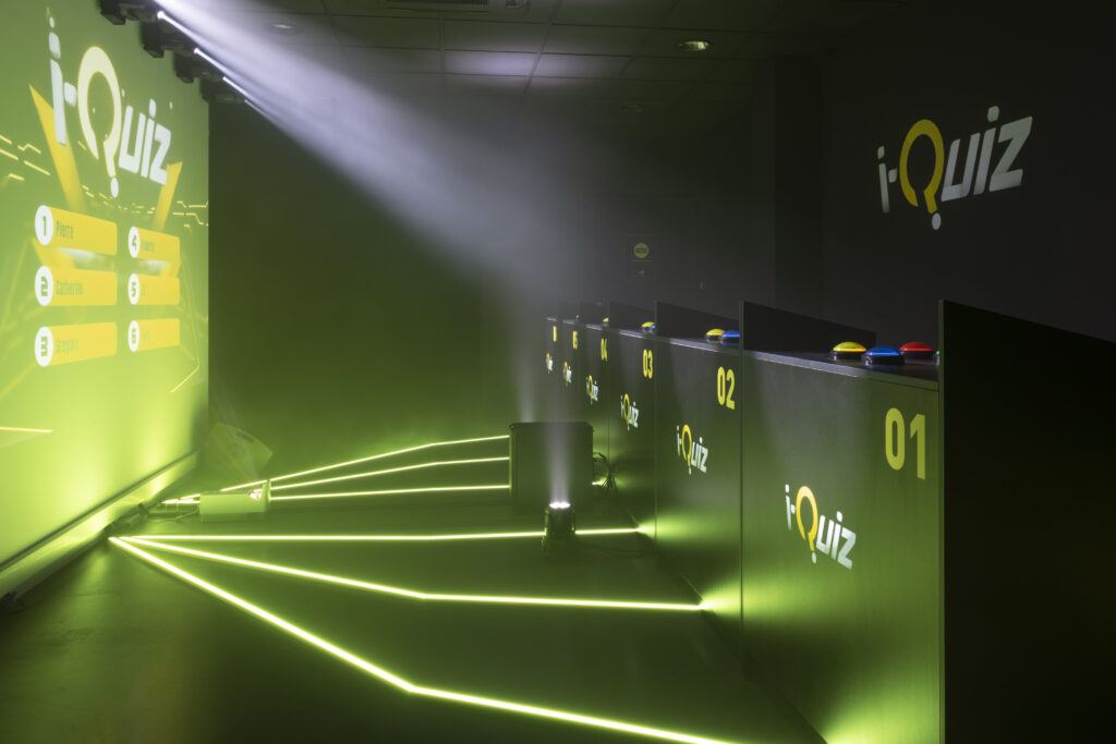 QUIZ ROOM